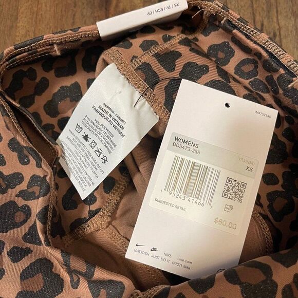 Nike Training Glitter Leggings  - Picture 3 of 12